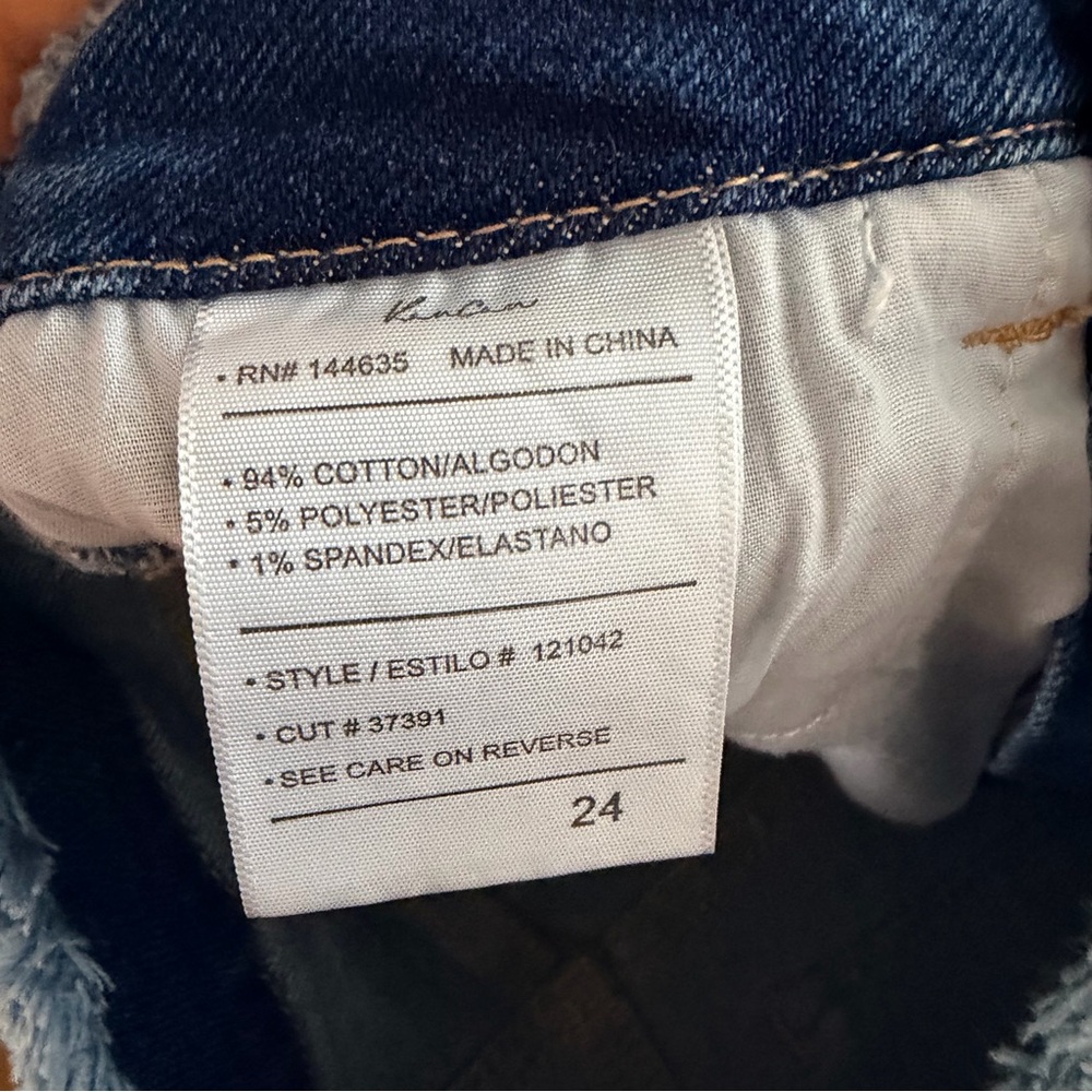 Kancan button fly frayed waist denim shorts - Picture 4 of 4